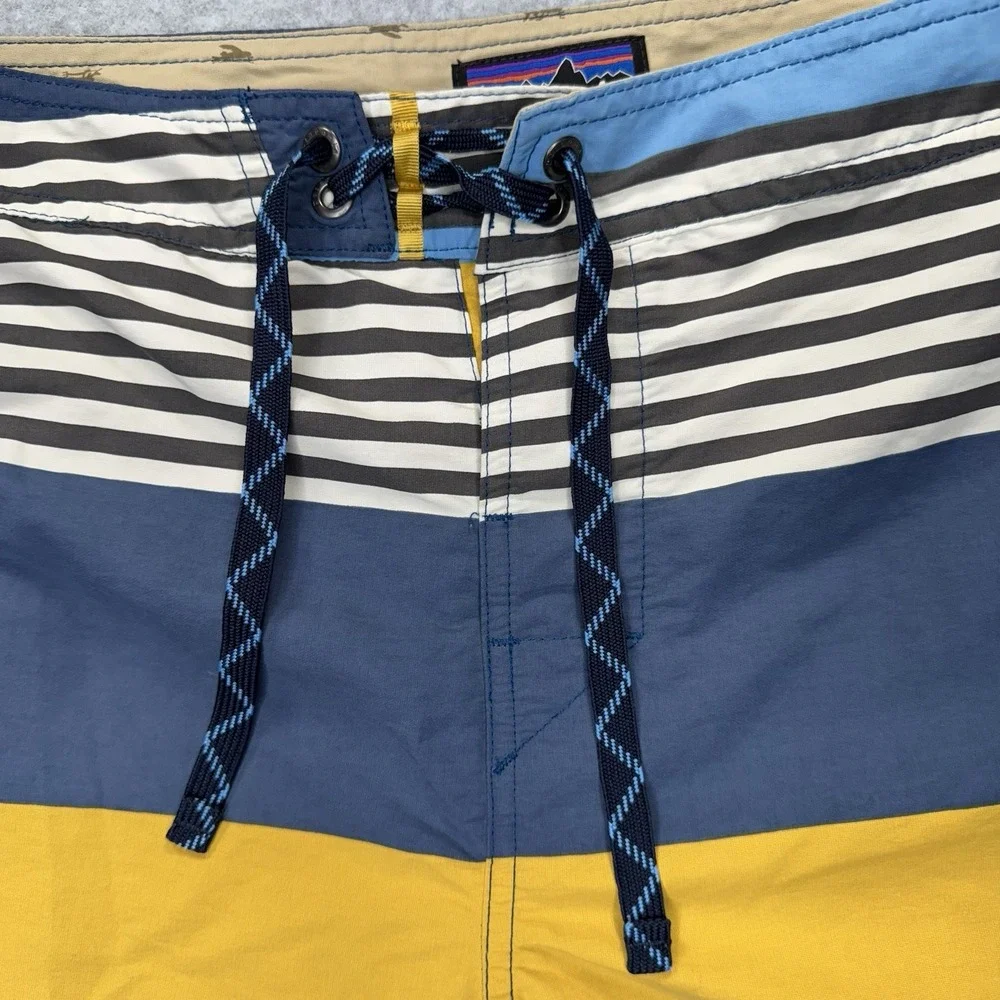 Patagonia Men's 34 Wavefarer Board Shorts Fitz Stripe Yurt Yellow Blue Surf Swim